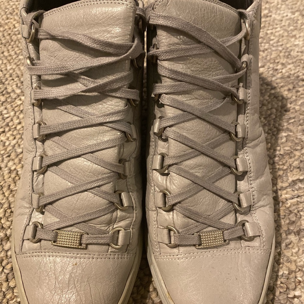 AUTHENTIC MENS BALENCIAGA SNEAKERS